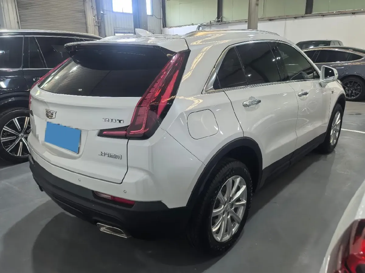 2021 Cadillac XT4 2.0T 237HP L4 9AT,autocango,china used car exporter,china ev exporter,chinese used car exporter,chinese used ev exporter