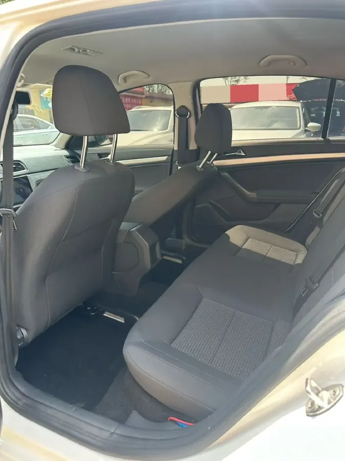 2017 Volkswagen Lavida 1.6L 110HP L4 6AT,autocango,china used car exporter,china ev exporter,chinese used car exporter,chinese used ev exporter