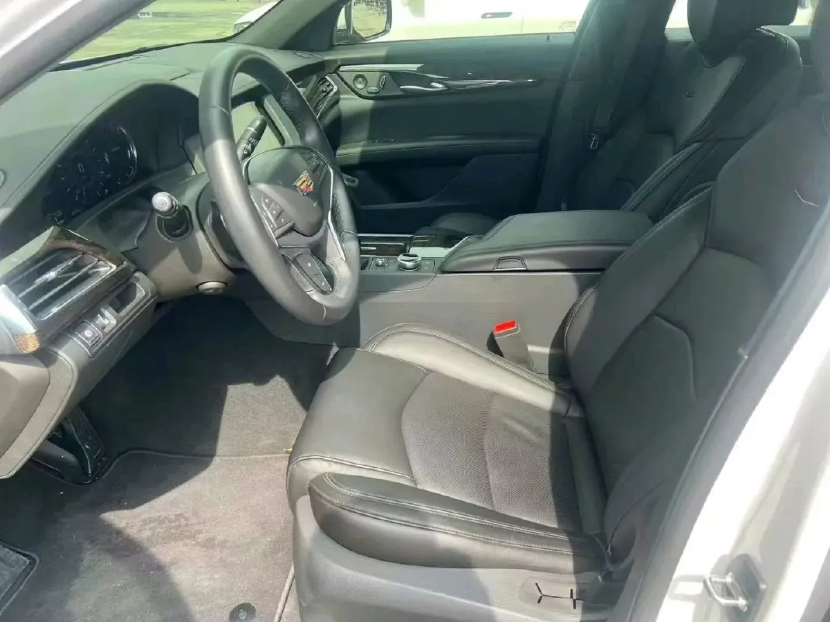 2022 Cadillac CT6 2.0T 237HP L4 10AT,autocango,china used car exporter,china ev exporter,chinese used car exporter,chinese used ev exporter