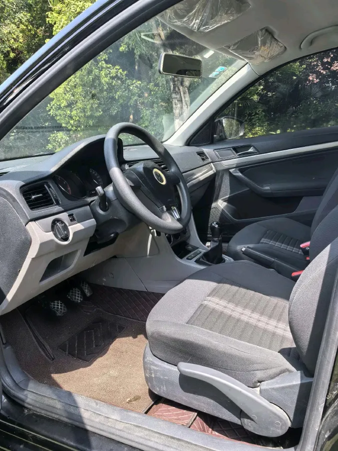 2019 Volkswagen Polo 1.5L 113HP L4 5MT,autocango,china used car exporter,china ev exporter,chinese used car exporter,chinese used ev exporter