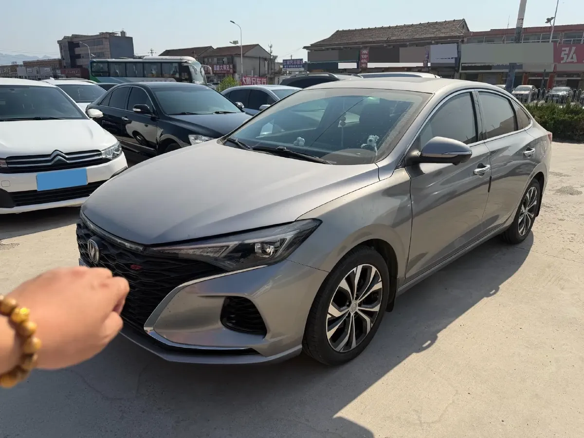 2021 ChangAn Eado 1.4T 160HP L4 7DCT,autocango,china used car exporter,china ev exporter,chinese used car exporter,chinese used ev exporter
