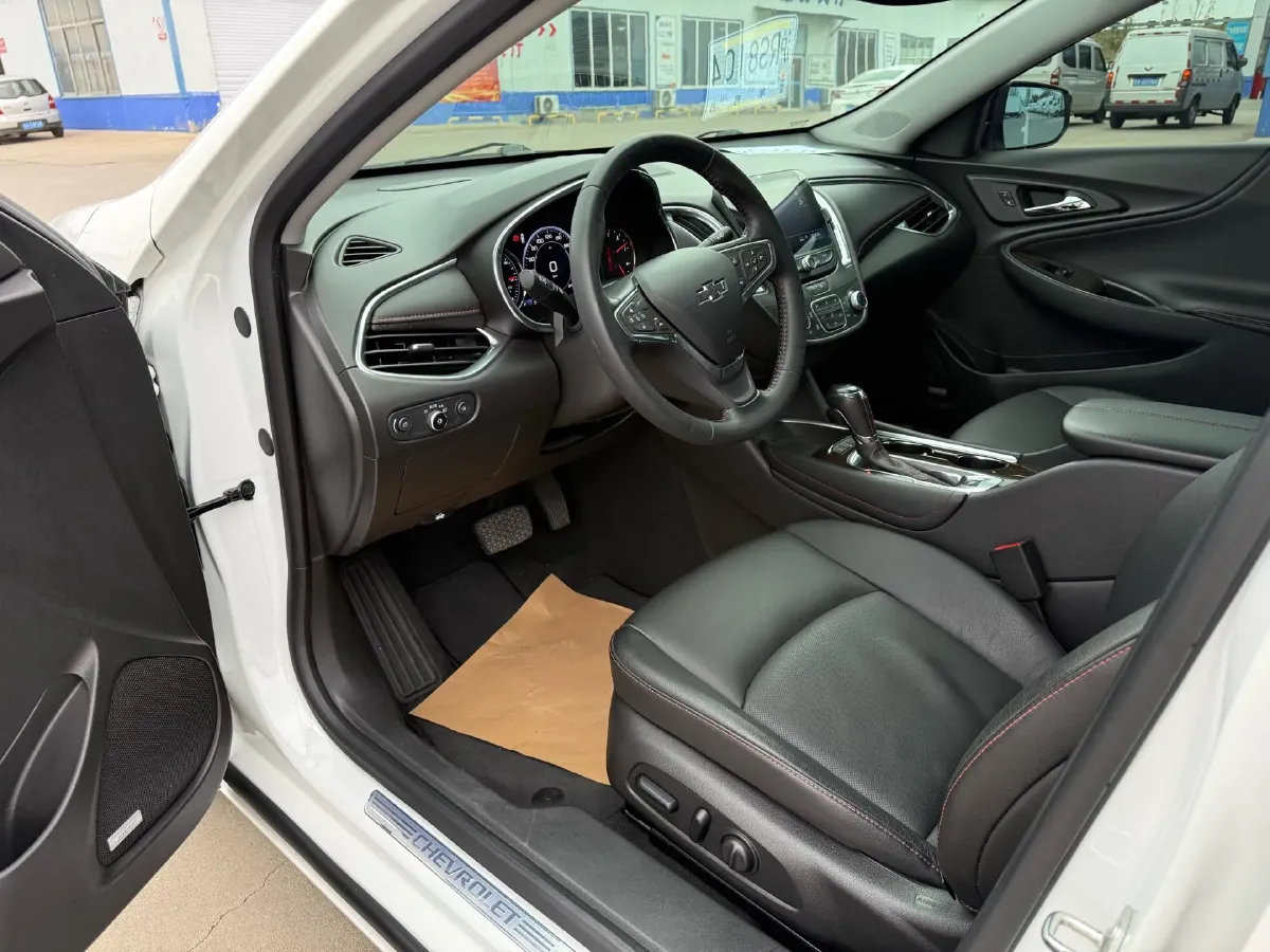 2019 Chevrolet Malibu XL 2.0T 241HP L4 9AT,autocango,china used car exporter,china ev exporter,chinese used car exporter,chinese used ev exporter