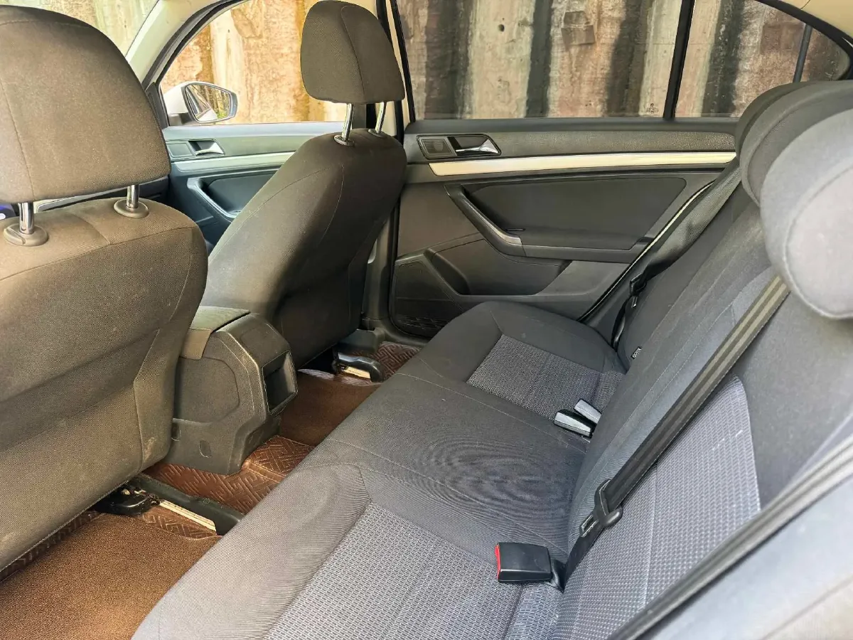 2017 Volkswagen Lavida 1.6L 110HP L4 6AT,autocango,china used car exporter,china ev exporter,chinese used car exporter,chinese used ev exporter