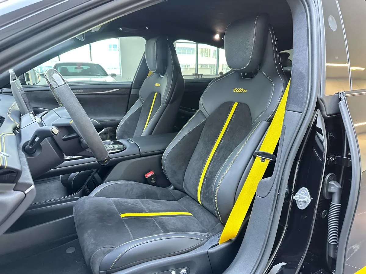 2025 MI SU7 Ultra BEV 93.7KWH,autocango,china used car exporter,china ev exporter,chinese used car exporter,chinese used ev exporter