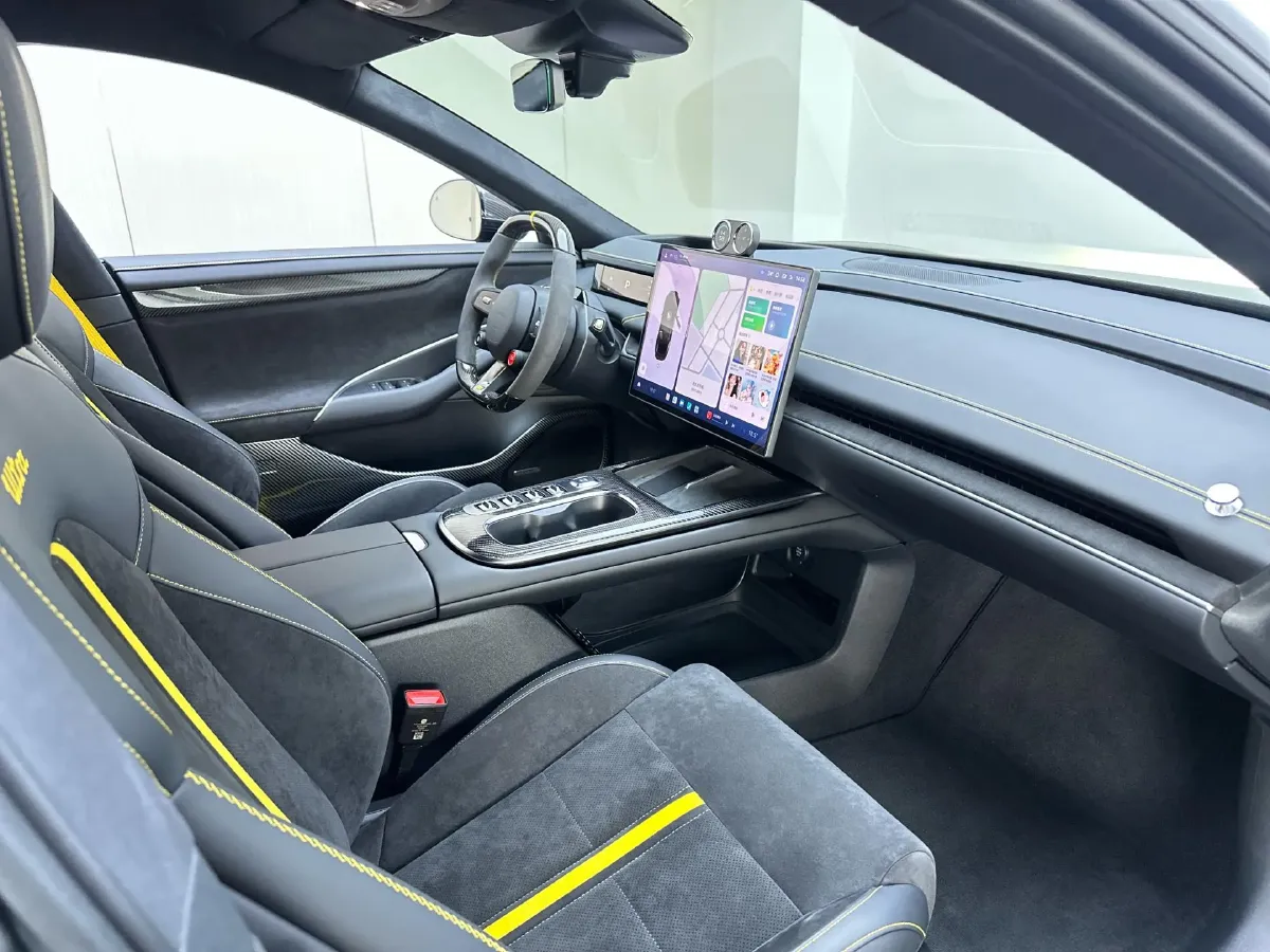 2025 MI SU7 Ultra BEV 93.7KWH,autocango,china used car exporter,china ev exporter,chinese used car exporter,chinese used ev exporter