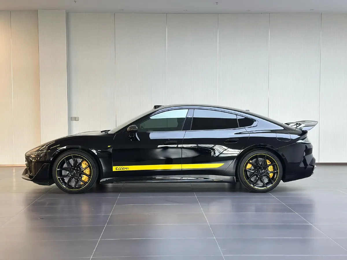 2025 MI SU7 Ultra BEV 93.7KWH,autocango,china used car exporter,china ev exporter,chinese used car exporter,chinese used ev exporter