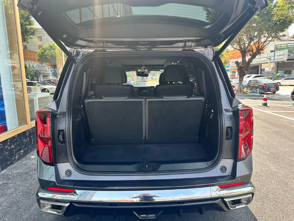 2022 GAC Trumpchi GS8 2.0T 190HP L4 E-CVT Hybrid,autocango,china used car exporter,china ev exporter,chinese used car exporter,chinese used ev exporter