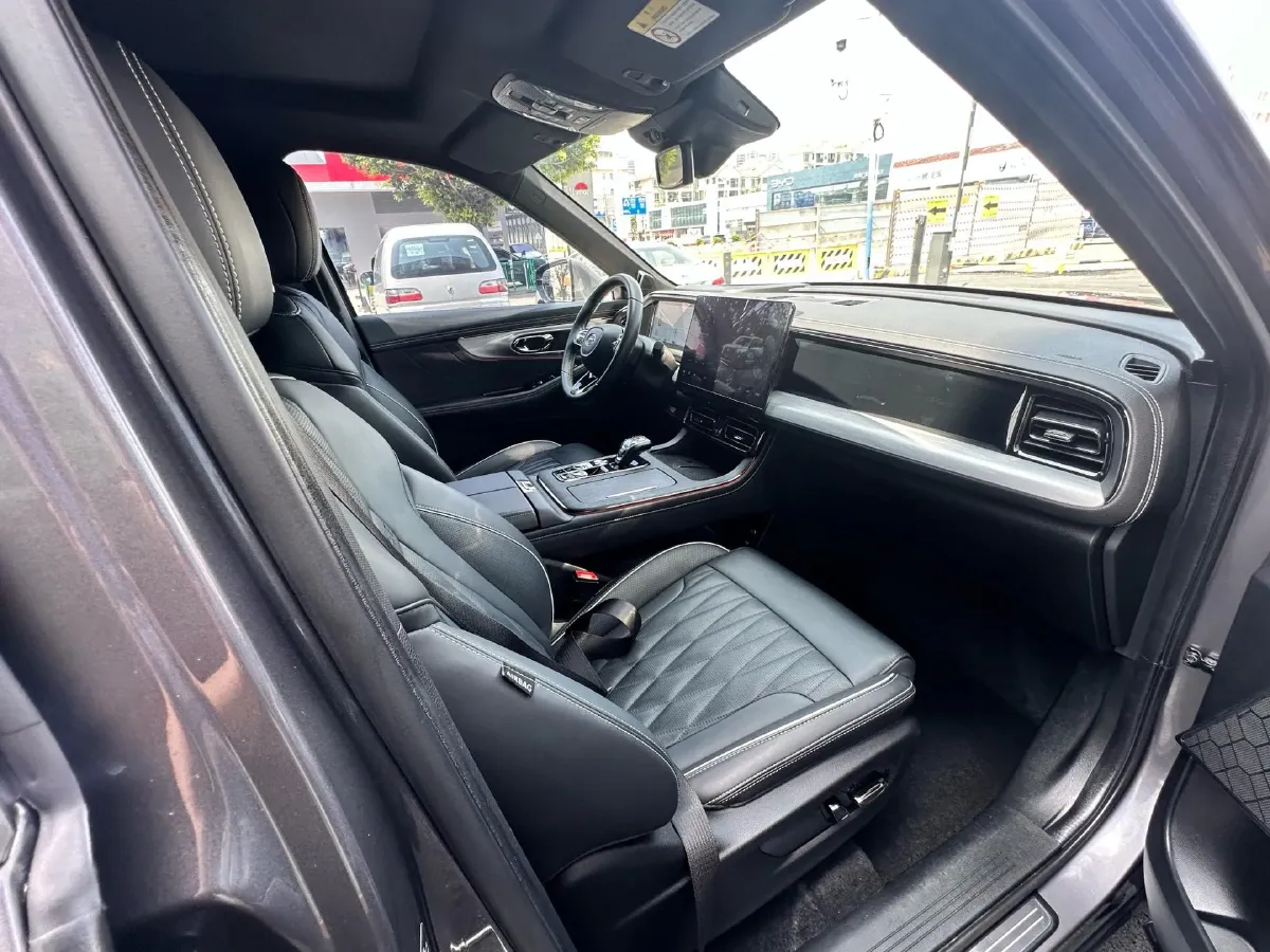 2022 GAC Trumpchi GS8 2.0T 190HP L4 E-CVT Hybrid,autocango,china used car exporter,china ev exporter,chinese used car exporter,chinese used ev exporter