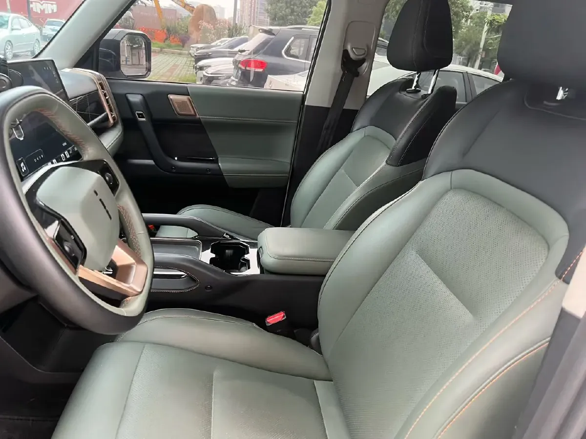 2024 JMC DaDao 2.3T 245HP L4 8AT,autocango,china used car exporter,china ev exporter,chinese used car exporter,chinese used ev exporter