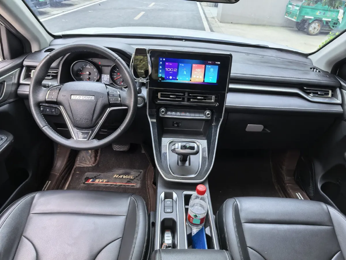 2021 Haval M6 1.5T 150HP L4 7DCT,autocango,china used car exporter,china ev exporter,chinese used car exporter,chinese used ev exporter