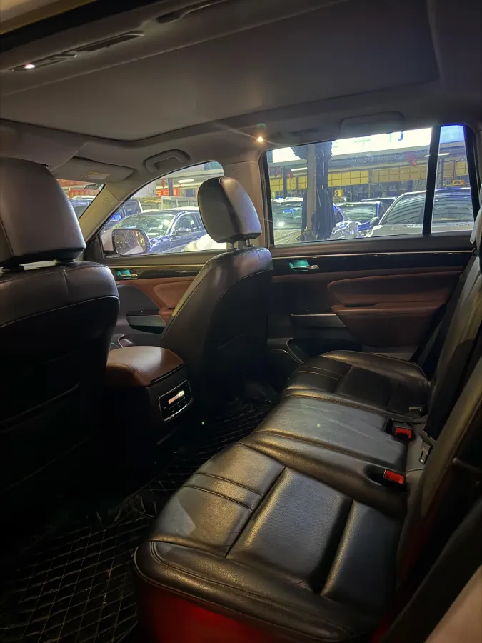 2017 GAC Trumpchi GS8 2.0T 201HP L4 6AT,autocango,china used car exporter,china ev exporter,chinese used car exporter,chinese used ev exporter