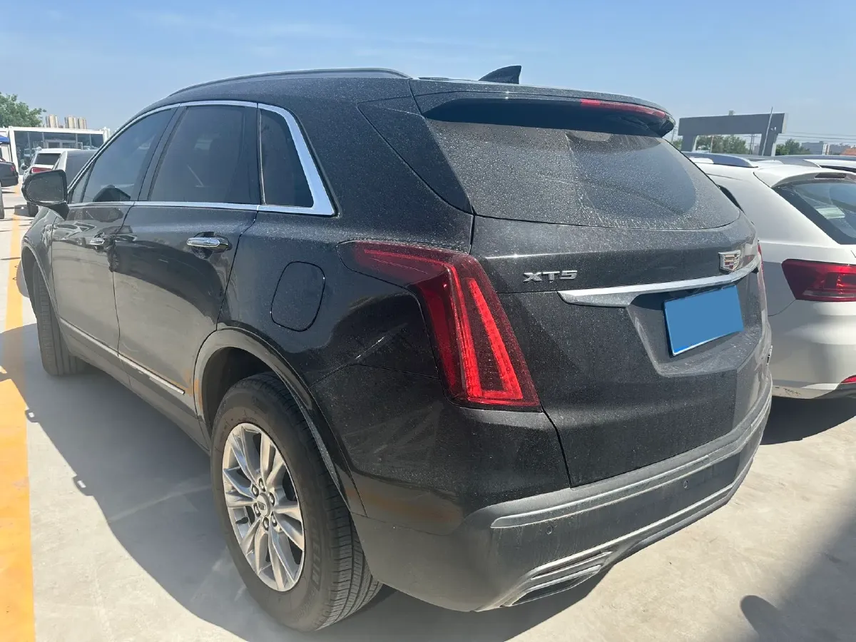 2021 Cadillac XT5 2.0T 237HP L4 9AT,autocango,china used car exporter,china ev exporter,chinese used car exporter,chinese used ev exporter