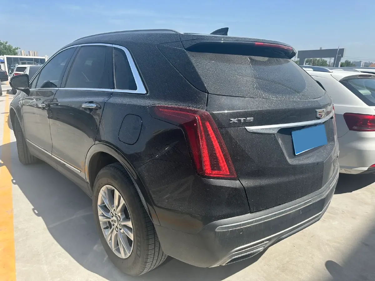 2021 Cadillac XT5 2.0T 237HP L4 9AT,autocango,china used car exporter,china ev exporter,chinese used car exporter,chinese used ev exporter