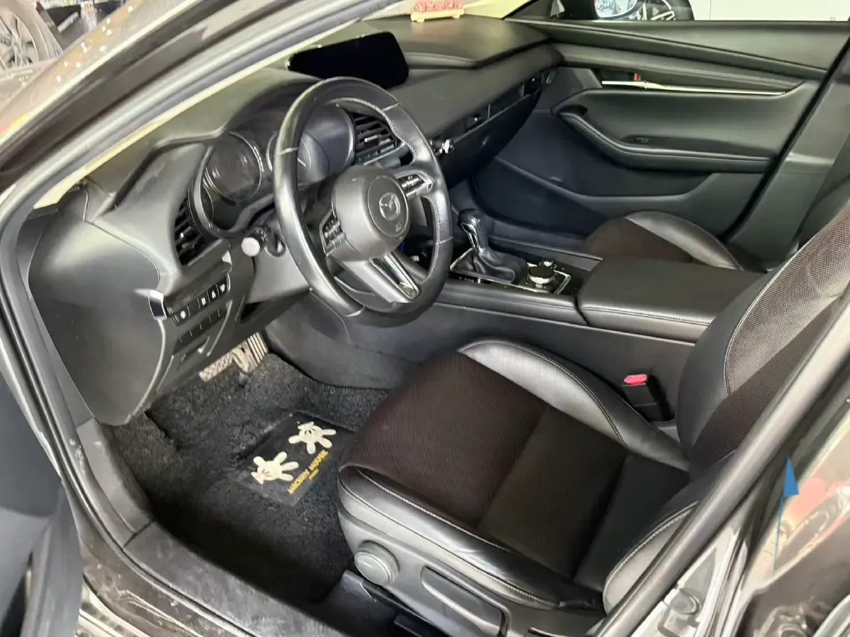 2021 Mazda 3 Axela 2.0L 158HP L4 6AT,autocango,china used car exporter,china ev exporter,chinese used car exporter,chinese used ev exporter