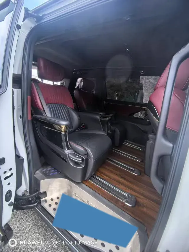 2023 GAC Trumpchi M8 2.0T 252HP L4 8AT,autocango,china used car exporter,china ev exporter,chinese used car exporter,chinese used ev exporter