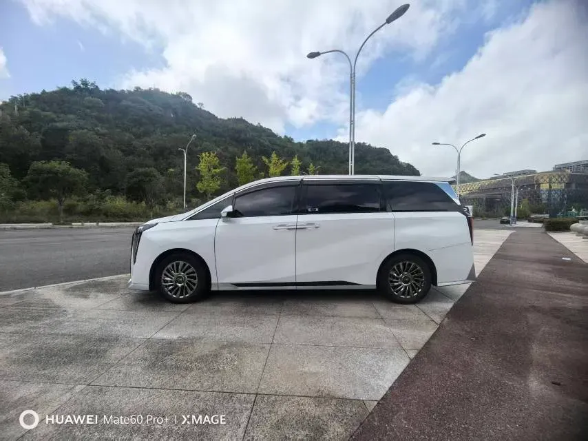 2023 GAC Trumpchi M8 2.0T 252HP L4 8AT,autocango,china used car exporter,china ev exporter,chinese used car exporter,chinese used ev exporter