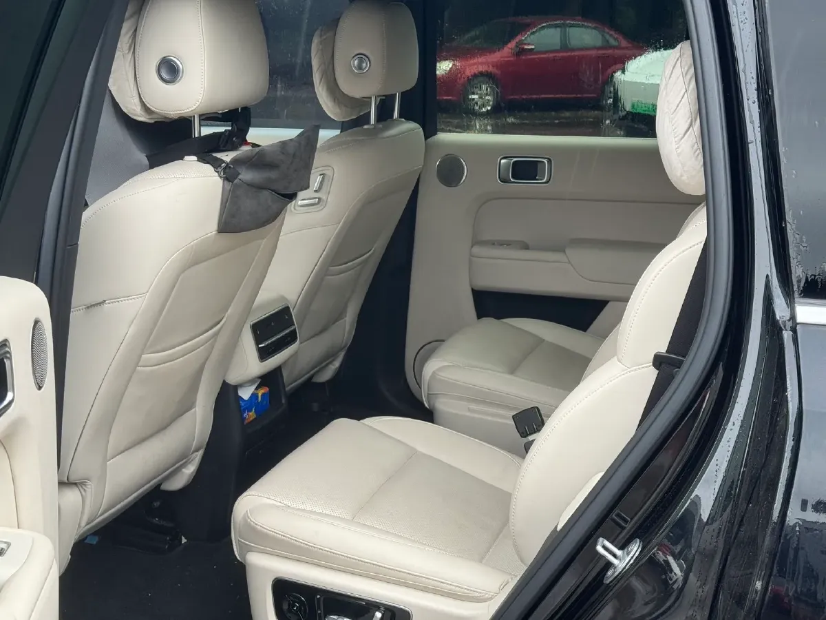 2023 Li L8 Range Extended 154HP REEV 40.9KWH,autocango,china used car exporter,china ev exporter,chinese used car exporter,chinese used ev exporter