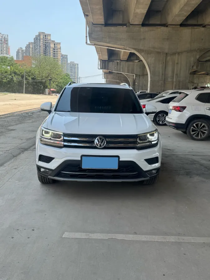 2019 Jeep Compass 1.3T 173HP L4 9AT,autocango,china used car exporter,china ev exporter,chinese used car exporter,chinese used ev exporter