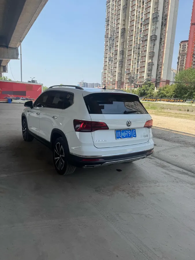 2019 Jeep Compass 1.3T 173HP L4 9AT,autocango,china used car exporter,china ev exporter,chinese used car exporter,chinese used ev exporter
