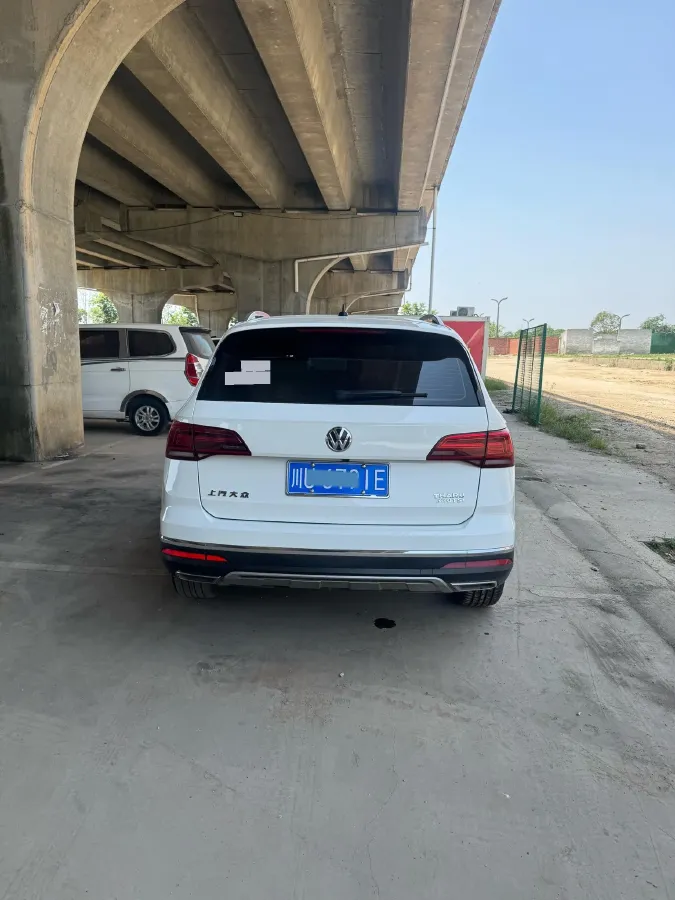 2019 Jeep Compass 1.3T 173HP L4 9AT,autocango,china used car exporter,china ev exporter,chinese used car exporter,chinese used ev exporter