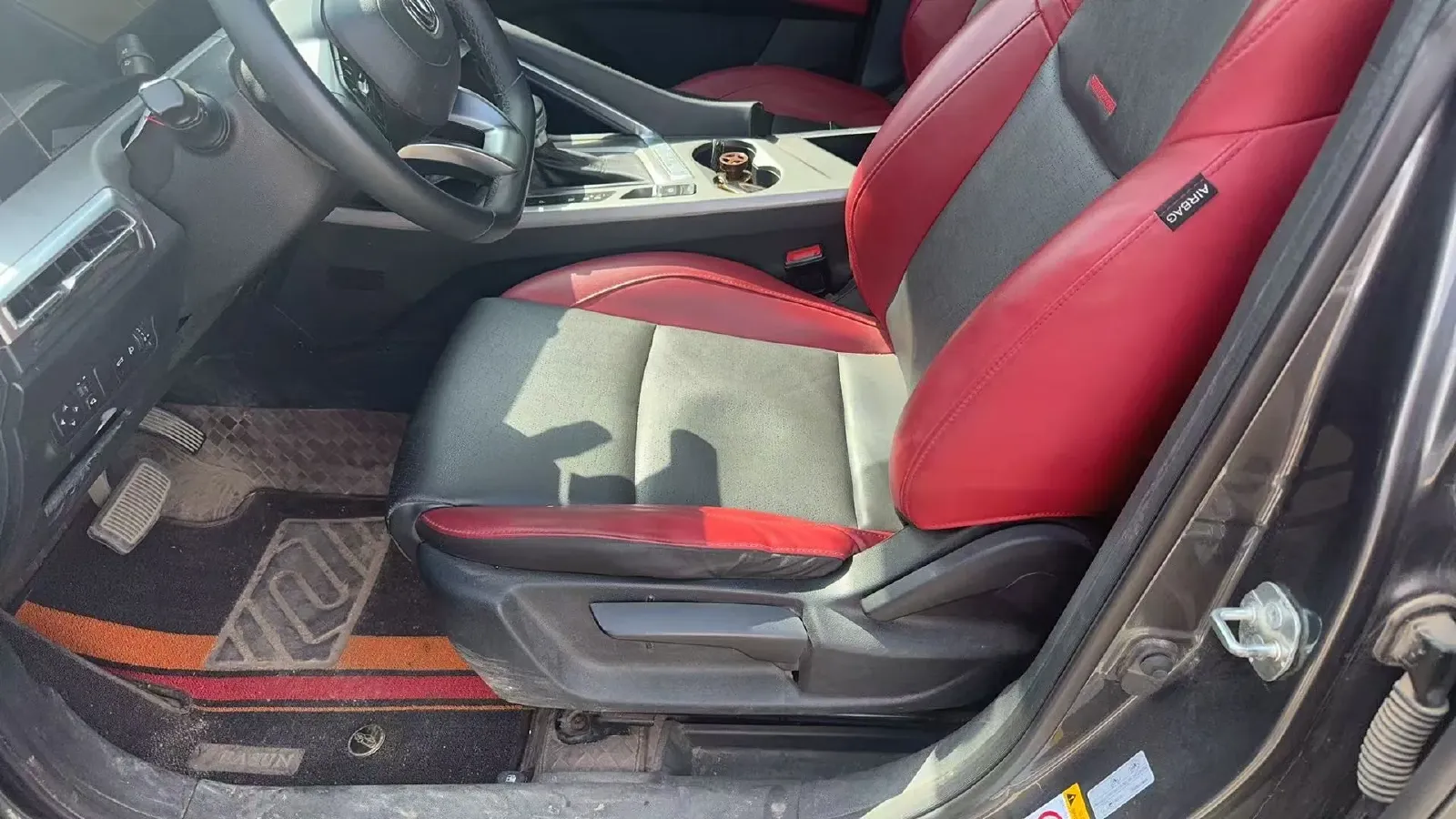 2021 ChangAn CS35 Plus 1.4T 160HP L4 7DCT,autocango,china used car exporter,china ev exporter,chinese used car exporter,chinese used ev exporter