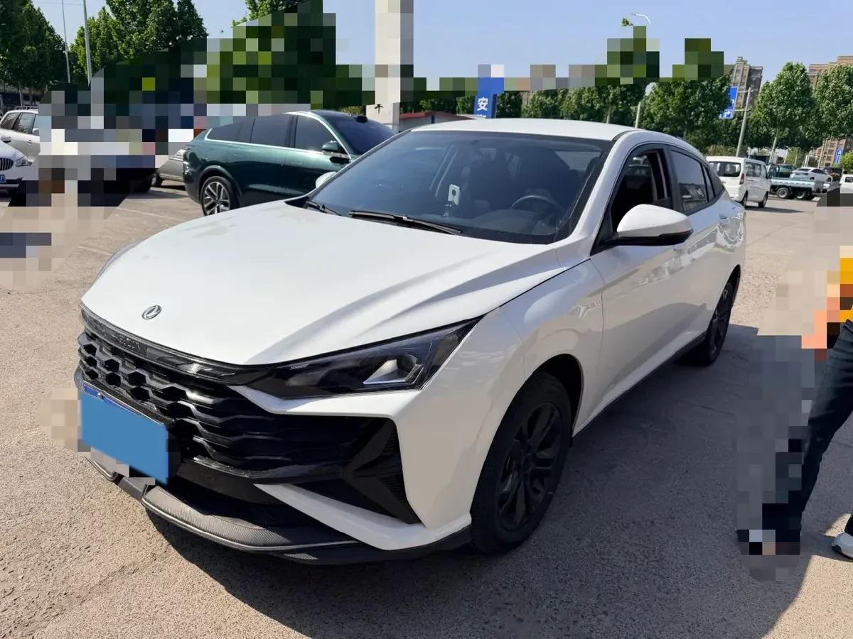 2025 DongFeng Aeolus YiXuan 1.5L 125HP L4 6DCT,autocango,china used car exporter,china ev exporter,chinese used car exporter,chinese used ev exporter