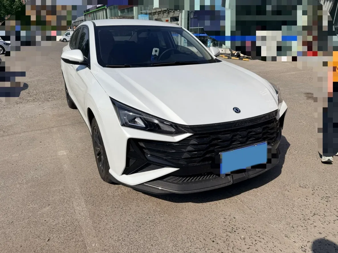 2025 DongFeng Aeolus YiXuan 1.5L 125HP L4 6DCT,autocango,china used car exporter,china ev exporter,chinese used car exporter,chinese used ev exporter