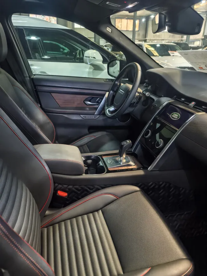 2020 Land Rover Discovery Sport 2.0T 249HP L4 9AT,autocango,china used car exporter,china ev exporter,chinese used car exporter,chinese used ev exporter