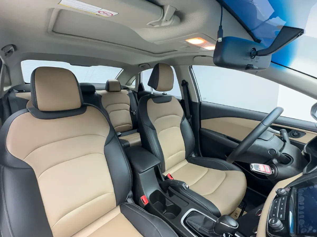 2022 Chevrolet Monza 1.5L 113HP L4 6AT,autocango,china used car exporter,china ev exporter,chinese used car exporter,chinese used ev exporter