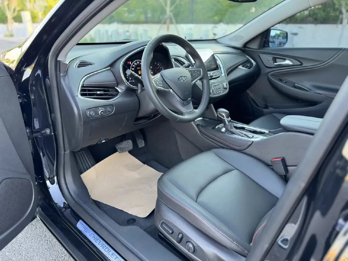 2019 Chevrolet Malibu XL 2.0T 241HP L4 9AT,autocango,china used car exporter,china ev exporter,chinese used car exporter,chinese used ev exporter