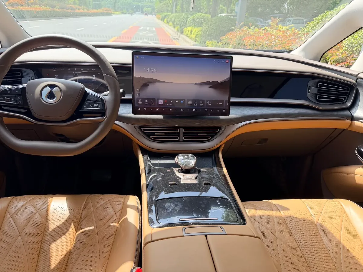 2022 HongQi HS7 3.0T 337HP V6 8AT,autocango,china used car exporter,china ev exporter,chinese used car exporter,chinese used ev exporter