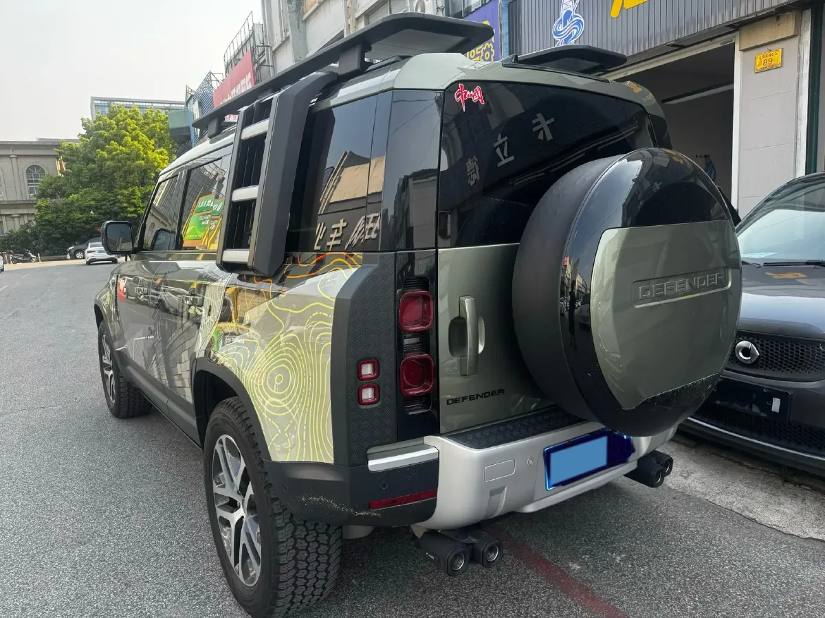 2023 Land Rover Defender 3.0T 400HP L6 8AT,autocango,china used car exporter,china ev exporter,chinese used car exporter,chinese used ev exporter
