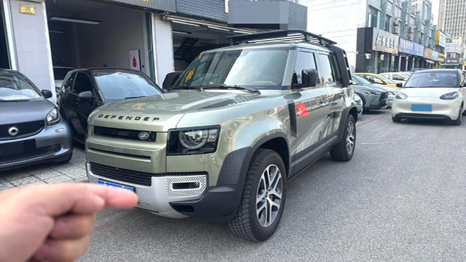 2023 Land Rover Defender 3.0T 400HP L6 8AT,autocango,china used car exporter,china ev exporter,chinese used car exporter,chinese used ev exporter