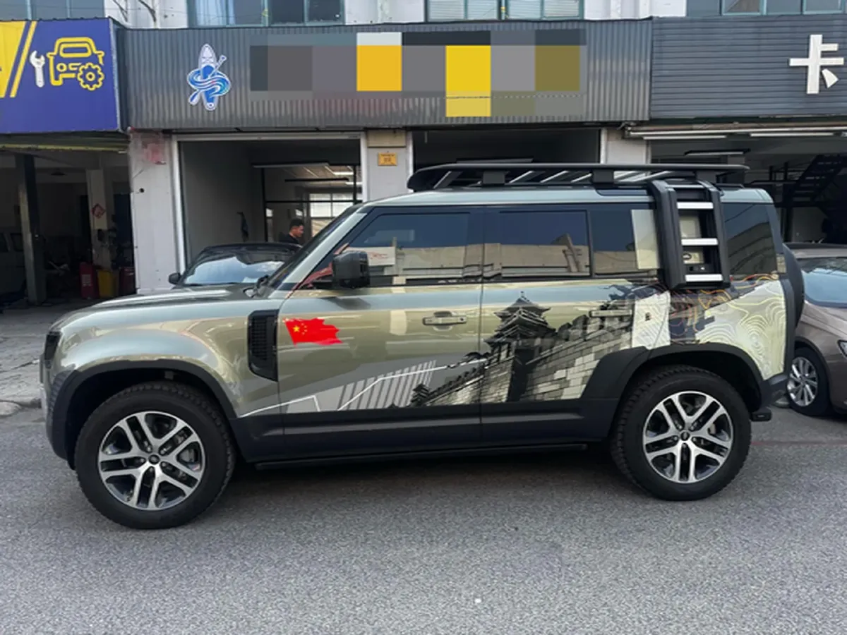 2023 Land Rover Defender 3.0T 400HP L6 8AT,autocango,china used car exporter,china ev exporter,chinese used car exporter,chinese used ev exporter