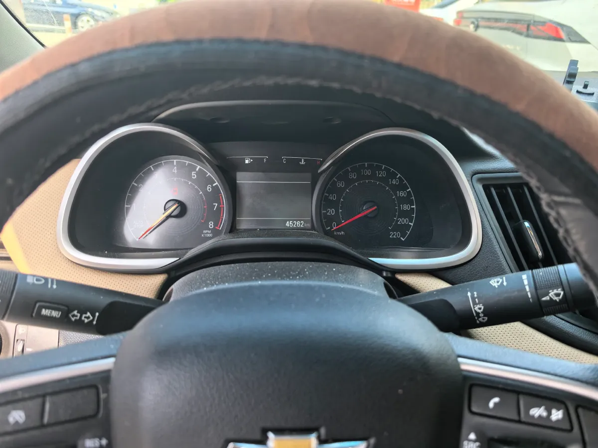 2021 Chevrolet Monza 1.5L 113HP L4 6AT,autocango,china used car exporter,china ev exporter,chinese used car exporter,chinese used ev exporter