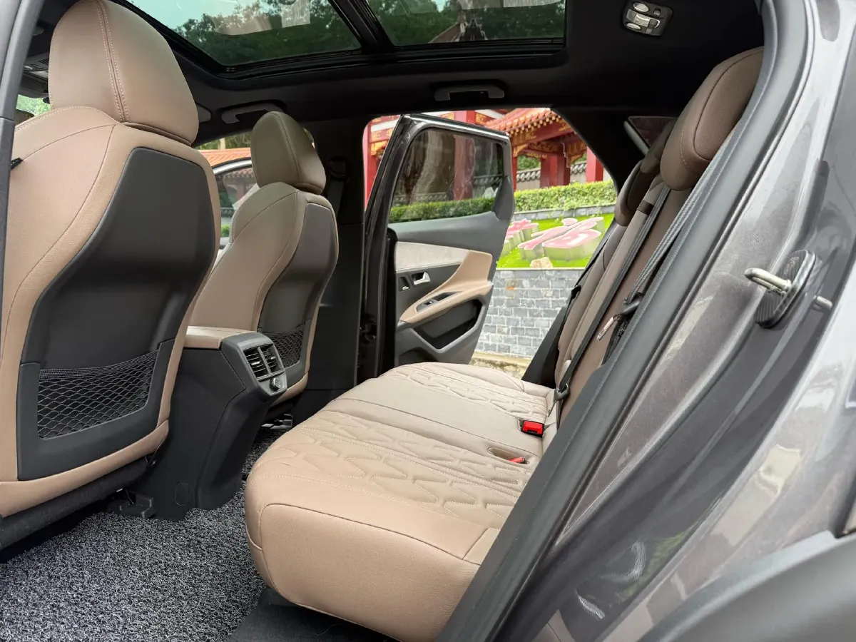 2021 Peugeot 4008 1.8T 211HP L4 8AT,autocango,china used car exporter,china ev exporter,chinese used car exporter,chinese used ev exporter