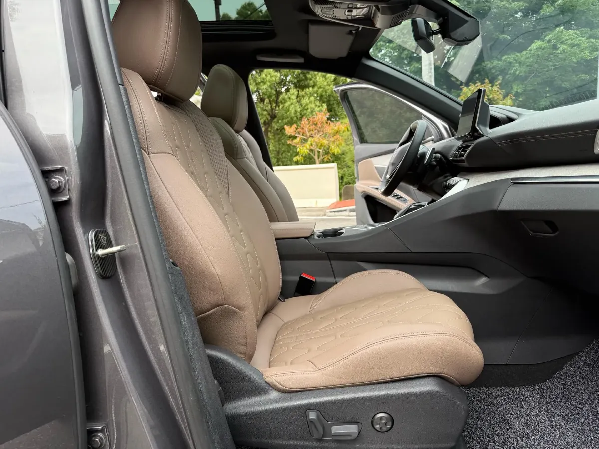 2021 Peugeot 4008 1.8T 211HP L4 8AT,autocango,china used car exporter,china ev exporter,chinese used car exporter,chinese used ev exporter