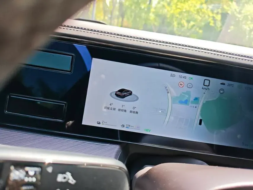2024 Denza DenzaZ9 2.0T 207HP L4 E-CVT PHEV 38.5KWH,autocango,china used car exporter,china ev exporter,chinese used car exporter,chinese used ev exporter