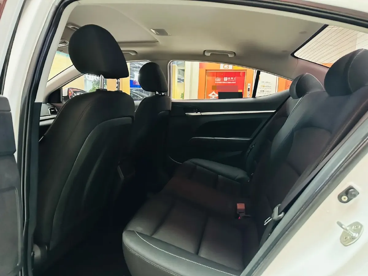 2016 Hyundai Elantra 1.6L 130HP L4 6AT,autocango,china used car exporter,china ev exporter,chinese used car exporter,chinese used ev exporter