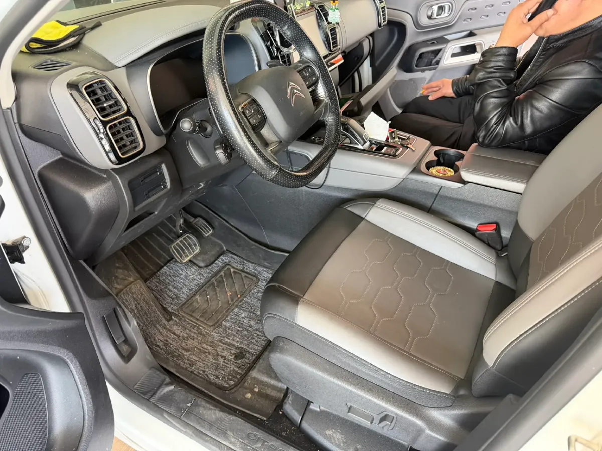 2021 Citroen C5 Aircross 1.6T 170HP L4 8AT,autocango,china used car exporter,china ev exporter,chinese used car exporter,chinese used ev exporter