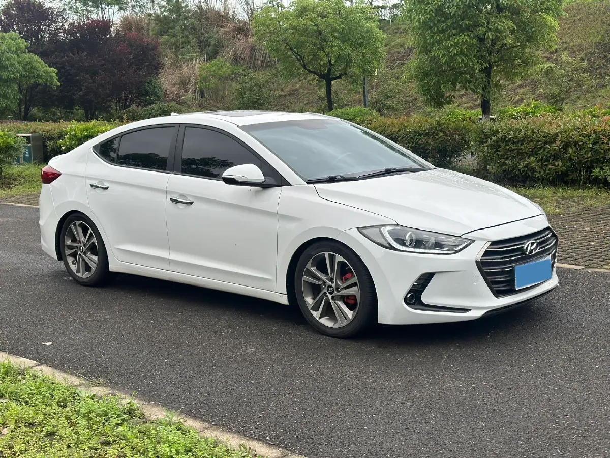 2016 Hyundai Elantra 1.6L 130HP L4 6AT,autocango,china used car exporter,china ev exporter,chinese used car exporter,chinese used ev exporter