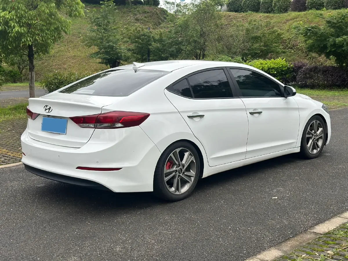 2016 Hyundai Elantra 1.6L 130HP L4 6AT,autocango,china used car exporter,china ev exporter,chinese used car exporter,chinese used ev exporter