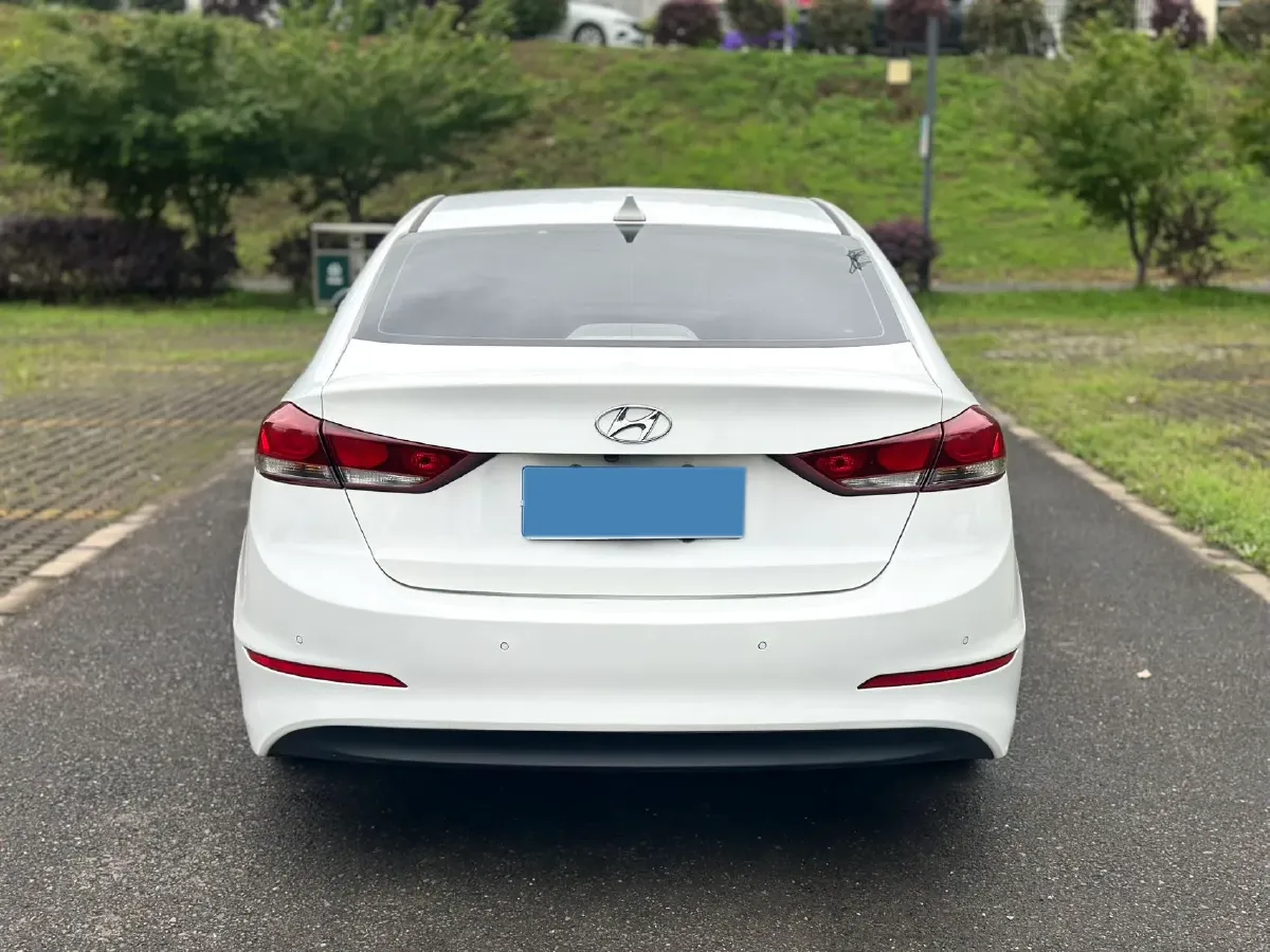 2016 Hyundai Elantra 1.6L 130HP L4 6AT,autocango,china used car exporter,china ev exporter,chinese used car exporter,chinese used ev exporter