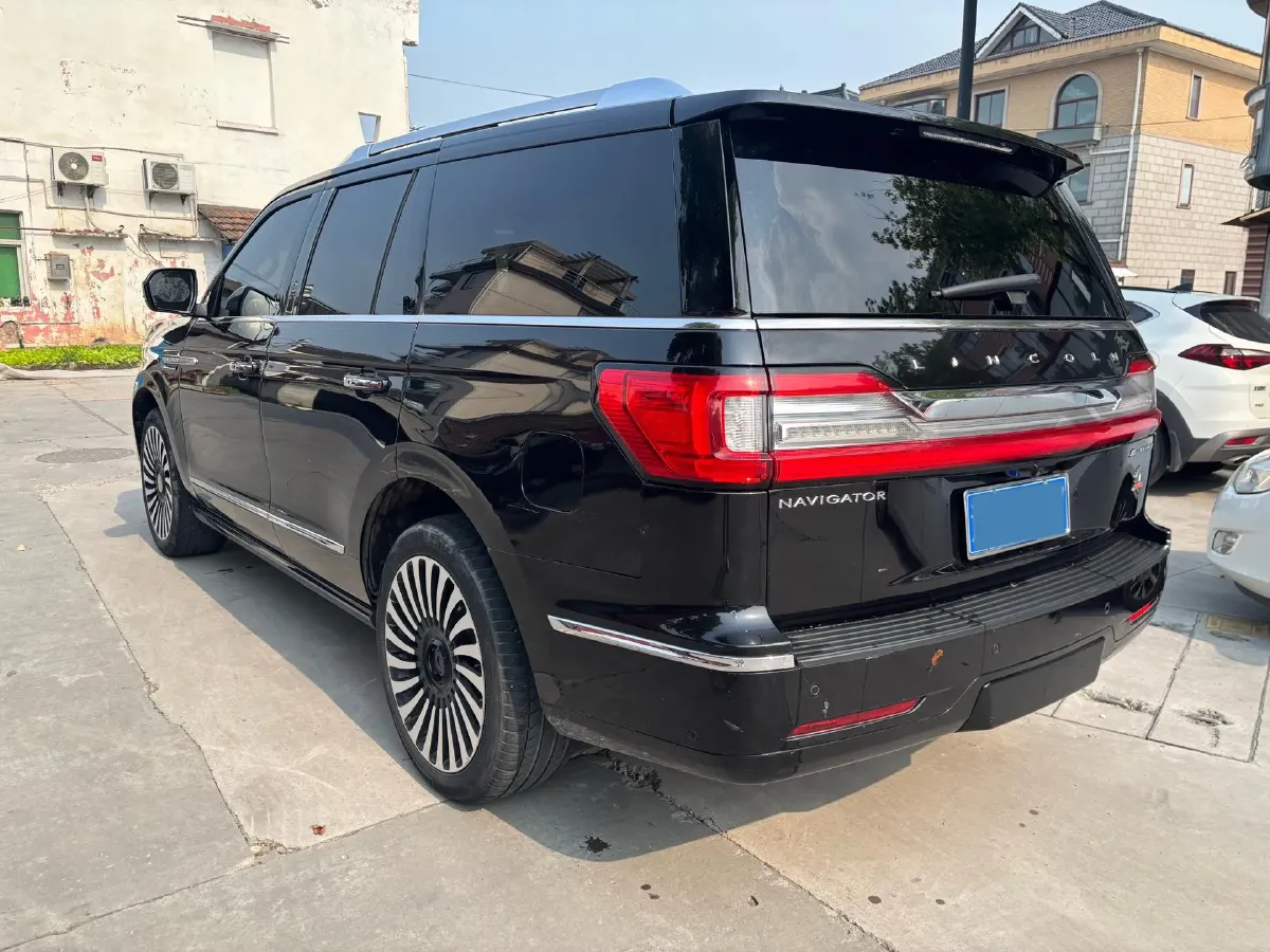 2019 Lincoln Navigator 3.5T 388HP V6 10AT,autocango,china used car exporter,china ev exporter,chinese used car exporter,chinese used ev exporter