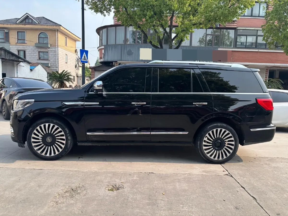 2019 Lincoln Navigator 3.5T 388HP V6 10AT,autocango,china used car exporter,china ev exporter,chinese used car exporter,chinese used ev exporter