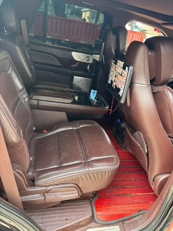 2019 Lincoln Navigator 3.5T 388HP V6 10AT,autocango,china used car exporter,china ev exporter,chinese used car exporter,chinese used ev exporter