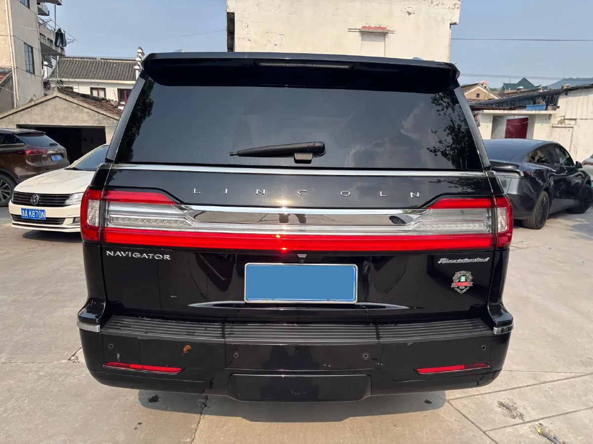 2019 Lincoln Navigator 3.5T 388HP V6 10AT,autocango,china used car exporter,china ev exporter,chinese used car exporter,chinese used ev exporter