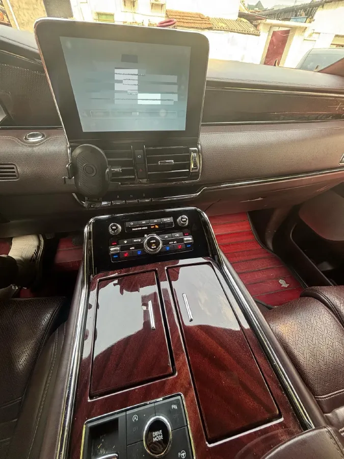 2019 Lincoln Navigator 3.5T 388HP V6 10AT,autocango,china used car exporter,china ev exporter,chinese used car exporter,chinese used ev exporter