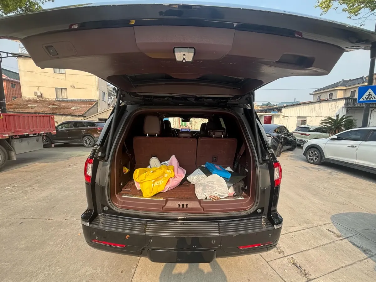 2019 Lincoln Navigator 3.5T 388HP V6 10AT,autocango,china used car exporter,china ev exporter,chinese used car exporter,chinese used ev exporter