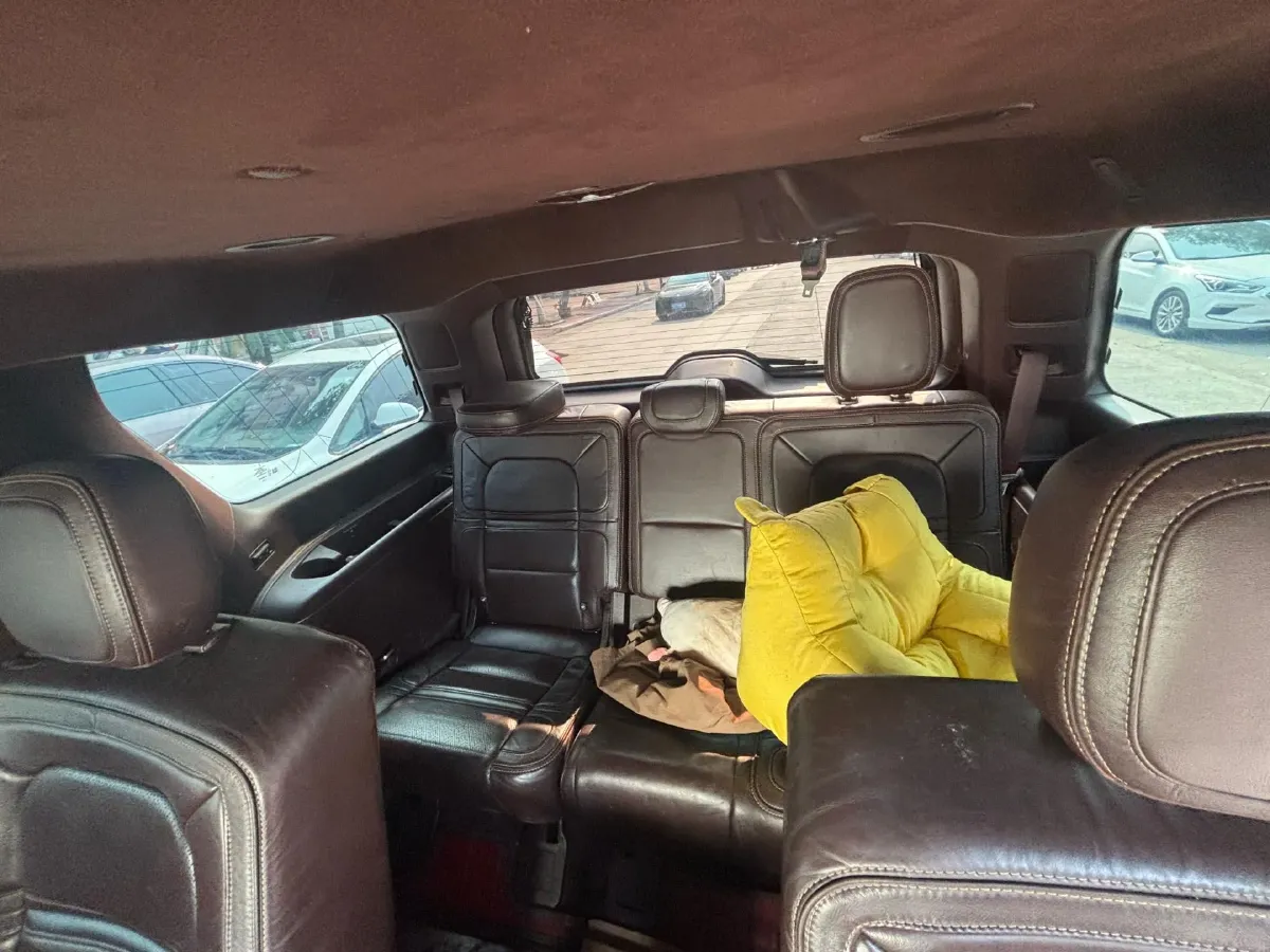 2019 Lincoln Navigator 3.5T 388HP V6 10AT,autocango,china used car exporter,china ev exporter,chinese used car exporter,chinese used ev exporter